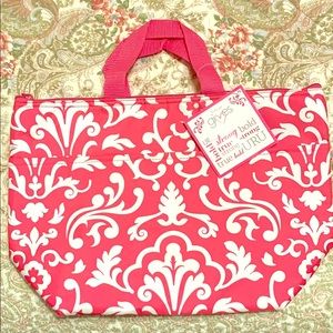 NWT Thirty One brand insulated lunch bag.